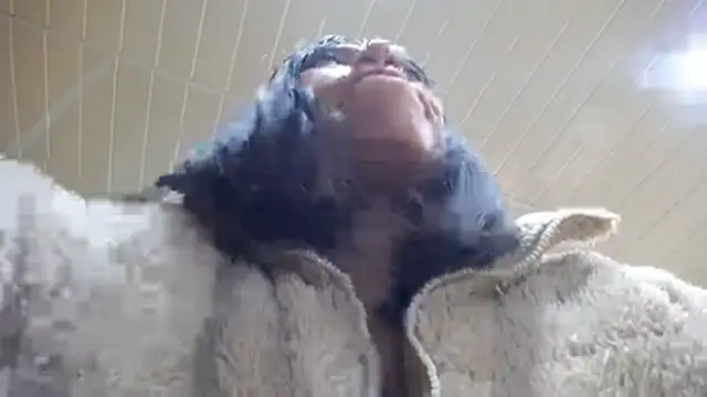 Snapshot of Samy_hott1 chatting on January 7, 2026, 6:10 pm Samy hott1 online show from January 7, 2026, 6:10 pm