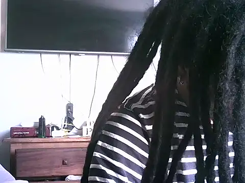Snapshot of DarkSlim666 chatting on February 19, 2026, 4:14 pm DarkSlim666 online show from February 19, 2026, 4:14 pm