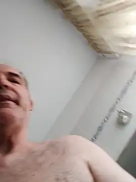Setesesso7 online show from August 2, 2026, 2:37 pm