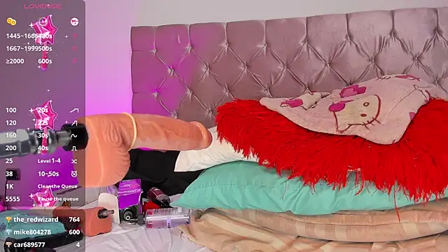 Snapshot of KloeePraga chatting on December 28, 2024, 10:23 pm KloeePraga online show from December 28, 2024, 10:23 pm