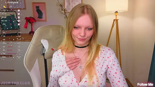 Snapshot of evangel1ne chatting on February 5, 2026, 9:08 pm evangel1ne online show from February 5, 2026, 9:08 pm