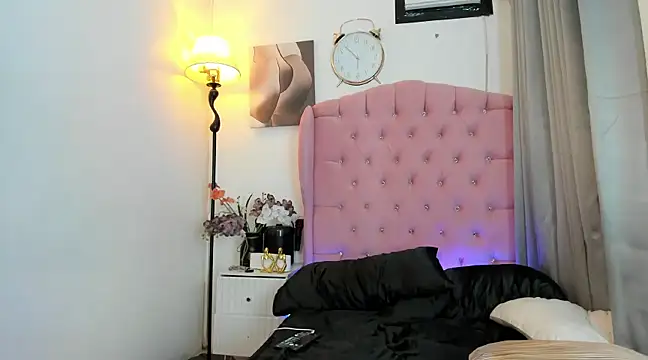 Arkangelxx online show from February 17, 2025, 5:43 pm