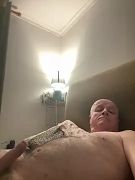 locallad88 online show from October 17, 2025, 10:45 pm