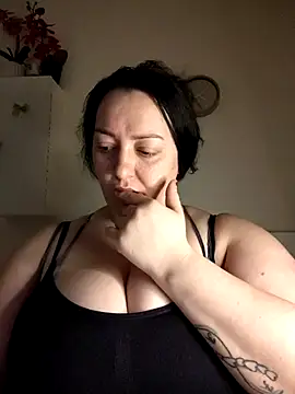 mihaelaa online show from March 29, 2026, 3:06 am