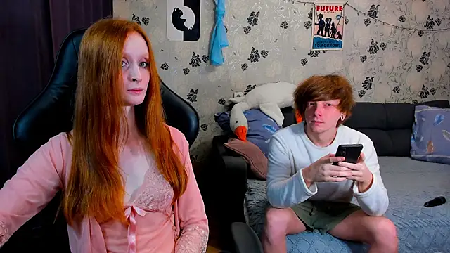 Snapshot of lakmsrrrmrrr chatting on February 2, 2025, 11:40 am lakmsrrrmrrr online show from February 2, 2025, 11:40 am