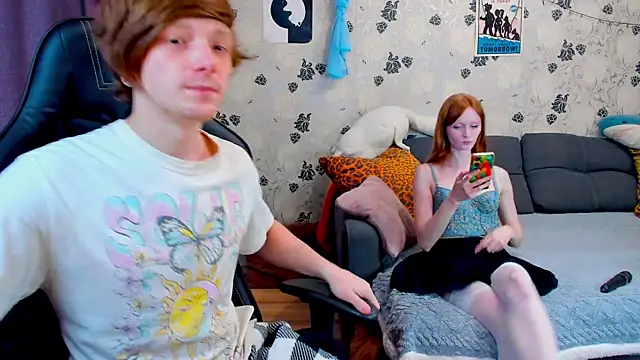 Snapshot of lakmsrrrmrrr chatting on February 15, 2025, 11:06 am lakmsrrrmrrr online show from February 15, 2025, 11:06 am