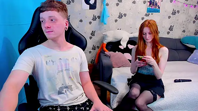 Snapshot of lakmsrrrmrrr chatting on March 13, 2025, 10:47 am lakmsrrrmrrr online show from March 13, 2025, 10:47 am