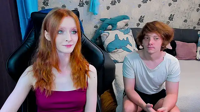 Snapshot of lakmsrrrmrrr chatting on December 17, 2025, 10:32 am lakmsrrrmrrr online show from December 17, 2025, 10:32 am