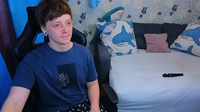 Snapshot of lakmsrrrmrrr chatting on February 25, 2026, 10:03 am lakmsrrrmrrr online show from February 25, 2026, 10:03 am