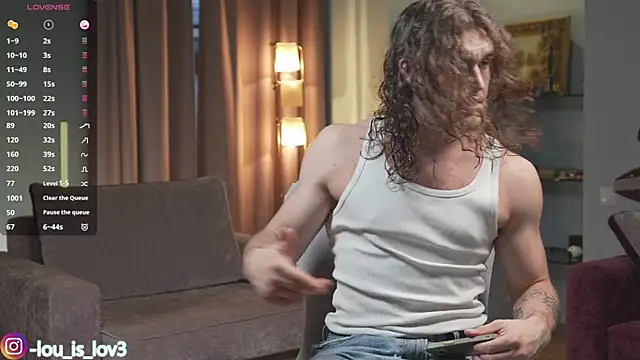 Snapshot of Louis_Karlos chatting on September 28, 2025, 3:45 am Louis Karlos online show from September 28, 2025, 3:45 am