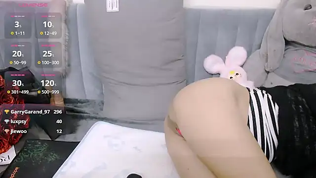 kichigirl online show from March 15, 2025, 7:53 am