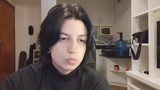 kyslrana online show from July 17, 2026, 9:08 pm