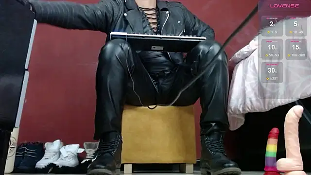 TomLover 12 online show from January 29, 2025, 11:35 pm