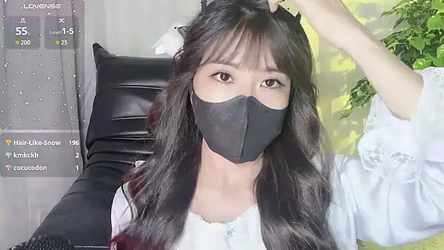 Snapshot of Mya_Lee chatting on December 5, 2024, 6:55 pm Mya Lee online show from December 5, 2024, 6:55 pm