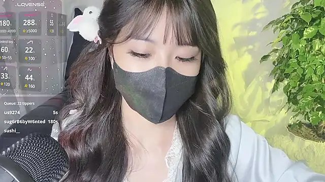 Snapshot of Mya_Lee chatting on December 5, 2024, 10:01 pm Mya Lee online show from December 5, 2024, 10:01 pm