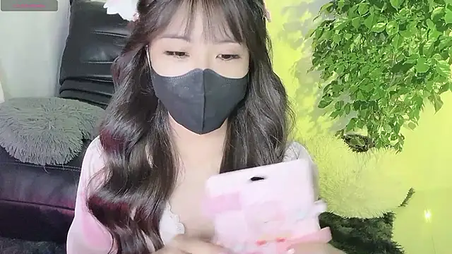 Snapshot of Mya_Lee chatting on December 6, 2024, 4:28 pm Mya Lee online show from December 6, 2024, 4:28 pm