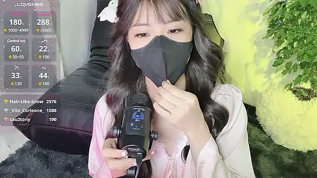 Snapshot of Mya_Lee chatting on December 6, 2024, 7:34 pm Mya Lee online show from December 6, 2024, 7:34 pm