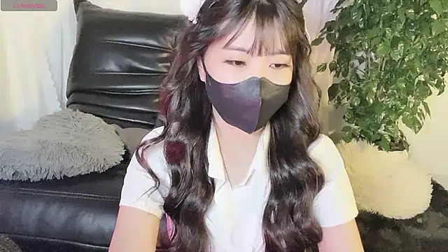 Snapshot of Mya_Lee chatting on December 11, 2024, 4:20 pm Mya Lee online show from December 11, 2024, 4:20 pm