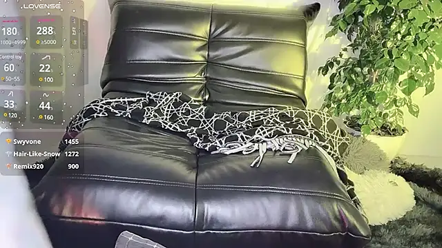 Snapshot of Mya_Lee chatting on December 27, 2024, 10:59 pm Mya Lee online show from December 27, 2024, 10:59 pm