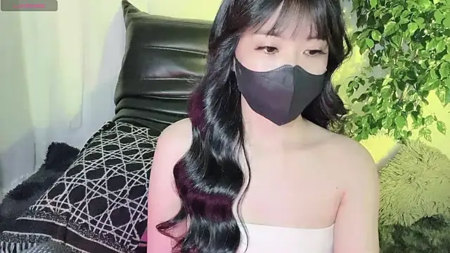 Snapshot of Mya_Lee chatting on December 28, 2024, 4:30 pm Mya Lee online show from December 28, 2024, 4:30 pm