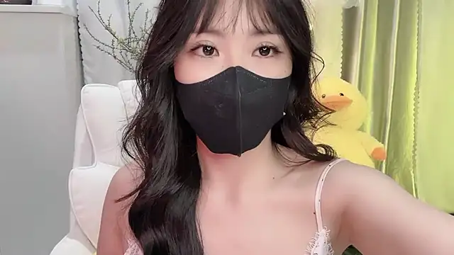 Snapshot of Mya_Lee chatting on January 20, 2025, 5:06 pm Mya Lee online show from January 20, 2025, 5:06 pm