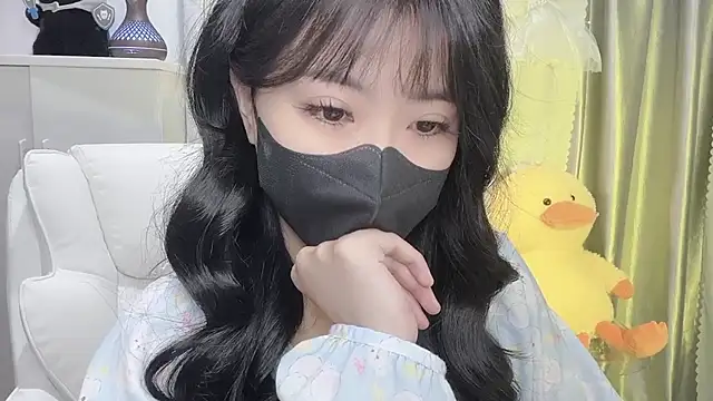 Snapshot of Mya_Lee chatting on February 11, 2025, 4:13 pm Mya Lee online show from February 11, 2025, 4:13 pm