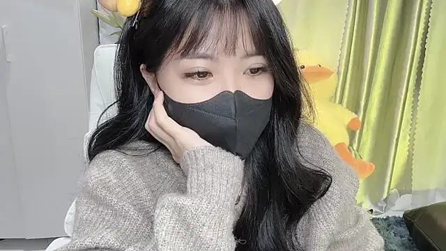 Snapshot of Mya_Lee chatting on February 14, 2025, 10:36 pm Mya Lee online show from February 14, 2025, 10:36 pm