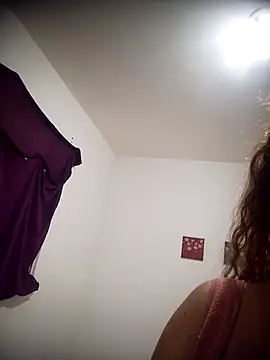Snapshot of CASADASIGILO2 chatting on July 7, 2026, 9:52 pm CASADASIGILO2 online show from July 7, 2026, 9:52 pm