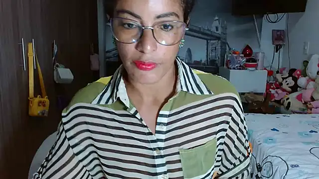 kateleyagrey online show from December 11, 2024, 11:21 pm