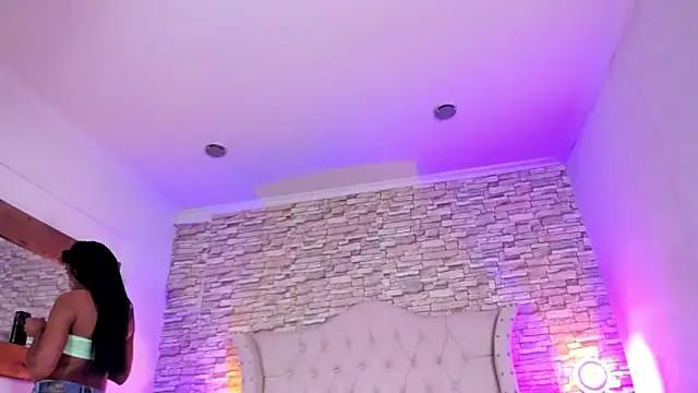 Lucia-sex online show from January 14, 2026, 6:24 pm