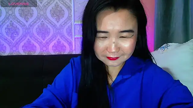 Snapshot of Bet_Lu chatting on February 14, 2025, 2:54 pm Bet Lu online show from February 14, 2025, 2:54 pm