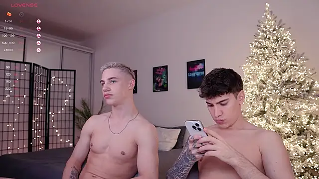 Evan  White  online show from December 27, 2024, 4:10 pm