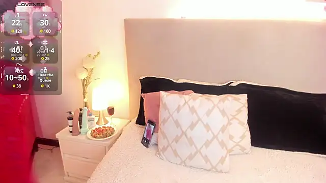 Snapshot of Sofii_Diaz chatting on February 27, 2025, 6:09 pm Sofii Diaz online show from February 27, 2025, 6:09 pm