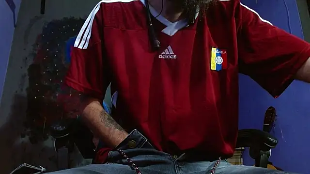 Tatted21xxx online show from January 19, 2025, 5:05 am