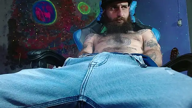 Tatted21xxx online show from January 22, 2025, 4:12 pm