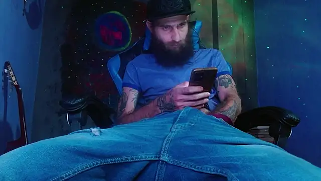 Tatted21xxx online show from February 27, 2025, 6:09 pm