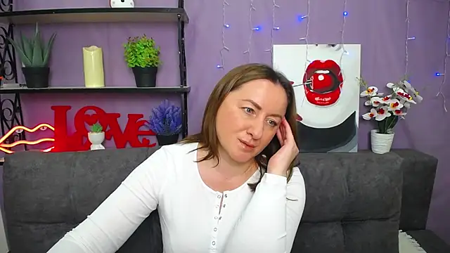 Snapshot of Abby_Taylorr chatting on March 12, 2025, 10:16 am Abby Taylorr online show from March 12, 2025, 10:16 am