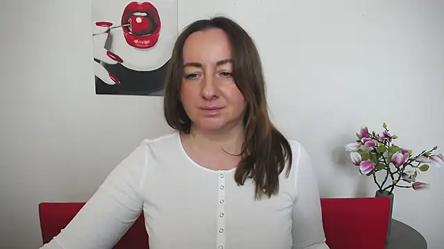 Snapshot of Abby_Taylorr chatting on November 4, 2025, 8:35 am Abby Taylorr online show from November 4, 2025, 8:35 am