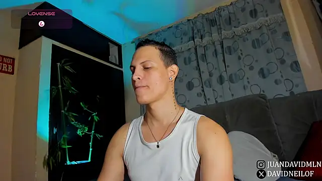 Snapshot of DavidNeill chatting on June 25, 2026, 10:58 pm DavidNeill online show from June 25, 2026, 10:58 pm
