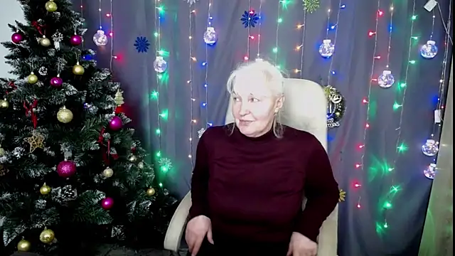 Snapshot of BlondyLeeBest chatting on December 7, 2024, 7:10 pm BlondyLeeBest online show from December 7, 2024, 7:10 pm