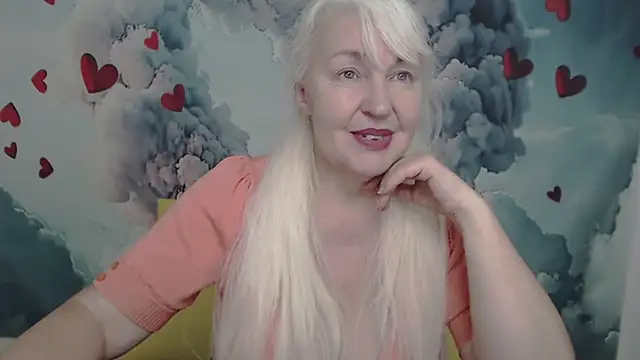 Snapshot of BlondyLeeBest chatting on February 3, 2025, 10:21 pm BlondyLeeBest online show from February 3, 2025, 10:21 pm