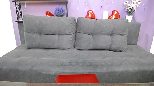 Snapshot of BlondyLeeBest chatting on March 8, 2025, 10:24 pm BlondyLeeBest online show from March 8, 2025, 10:24 pm