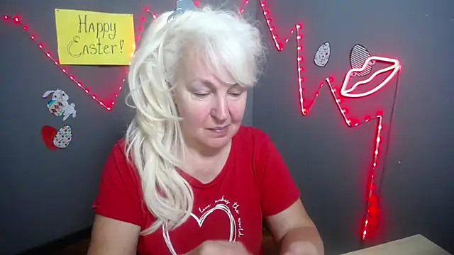 BlondyLeeBest online show from April 4, 2026, 6:27 pm