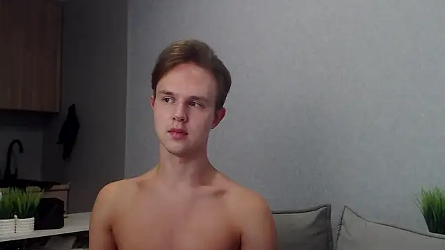 MartinMendez online show from September 28, 2025, 7:03 am