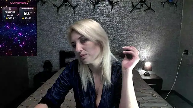 annagreeneyess online show from October 17, 2025, 12:08 pm