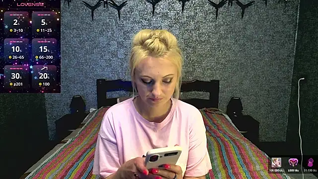 annagreeneyess online show from May 17, 2026, 11:28 am