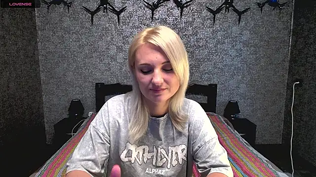 annagreeneyess online show from May 22, 2026, 11:05 am