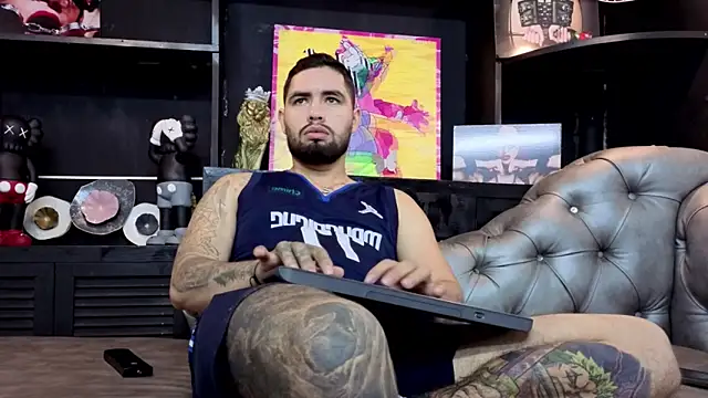 matteosantos online show from September 21, 2025, 11:45 am