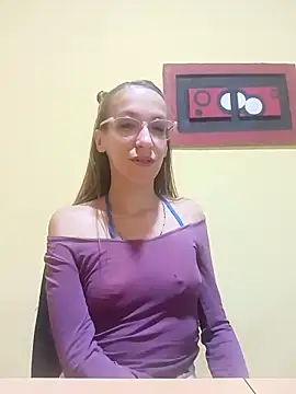 lolisex91 online show from April 10, 2026, 11:20 pm