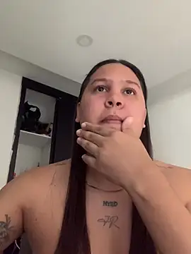 Snapshot of junaiker_roa chatting on November 14, 2025, 5:11 pm junaiker roa online show from November 14, 2025, 5:11 pm